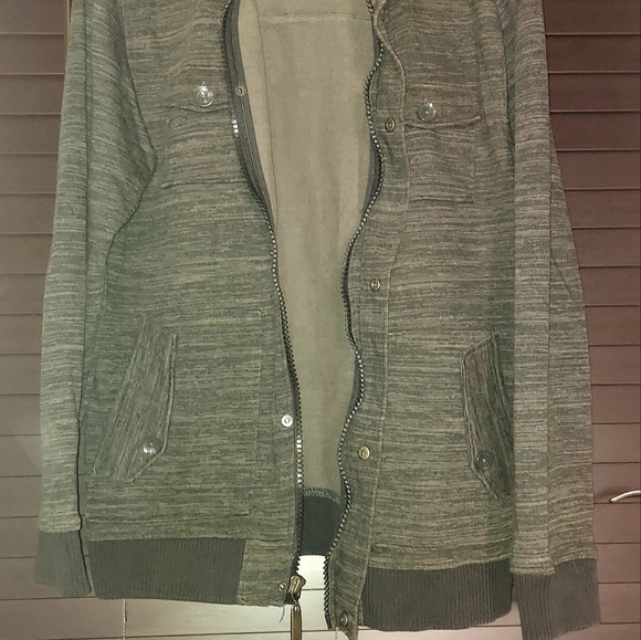 Jacket - Picture 15 of 17